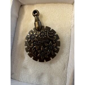 Clover Thread Cutter Pendant Antique Gold Color Japan‎